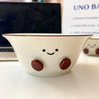 Ciotole in ceramica a forma di fave di cacao